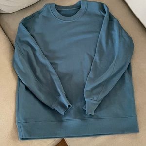 lululemon sweatshirt